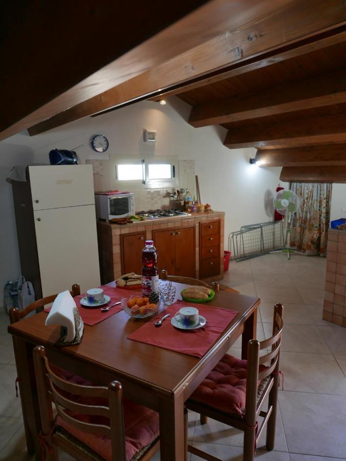 Casa Angela Apartment Санта Кроче Камерина Екстериор снимка